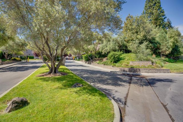22963 Longdown Road, Cupertino, CA 95014