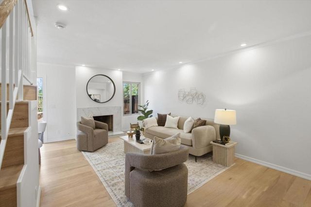22963 Longdown Road, Cupertino, CA 95014