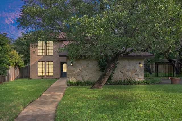 7804 Skylake Drive, Fort Worth, TX 76179