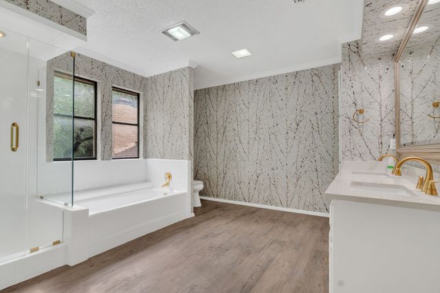 7804 Skylake Drive, Fort Worth, TX 76179