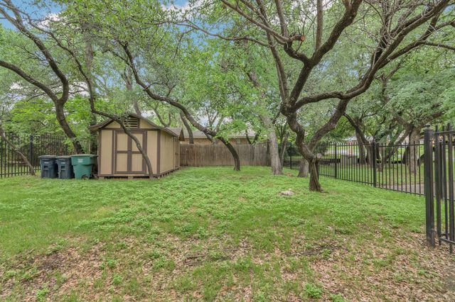 7804 Skylake Drive, Fort Worth, TX 76179