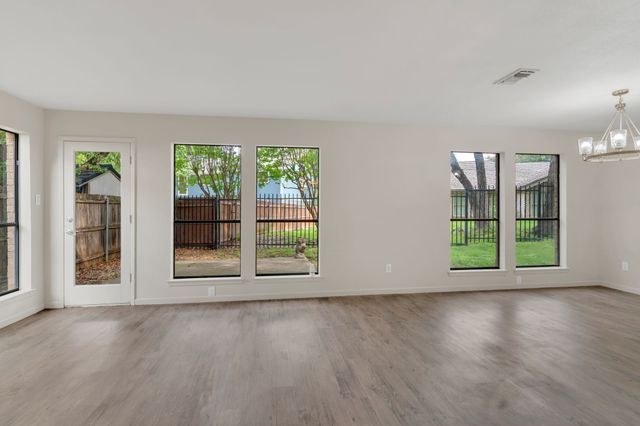 7804 Skylake Drive, Fort Worth, TX 76179