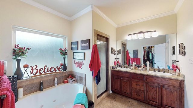 853 County Road 37, Tyler, TX 75706
