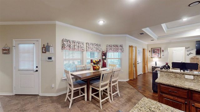 853 County Road 37, Tyler, TX 75706