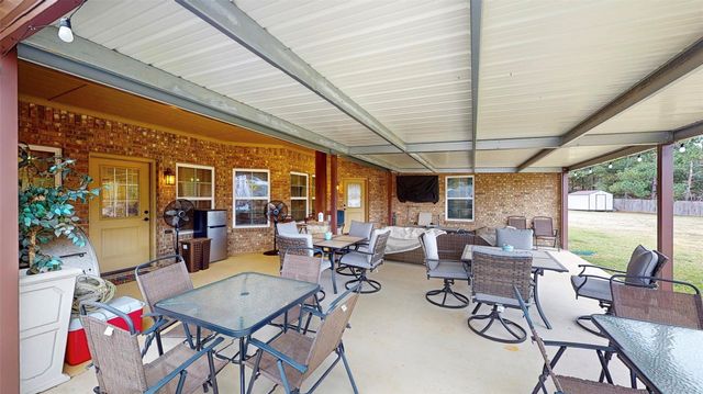 853 County Road 37, Tyler, TX 75706