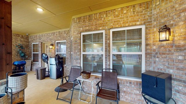 853 County Road 37, Tyler, TX 75706