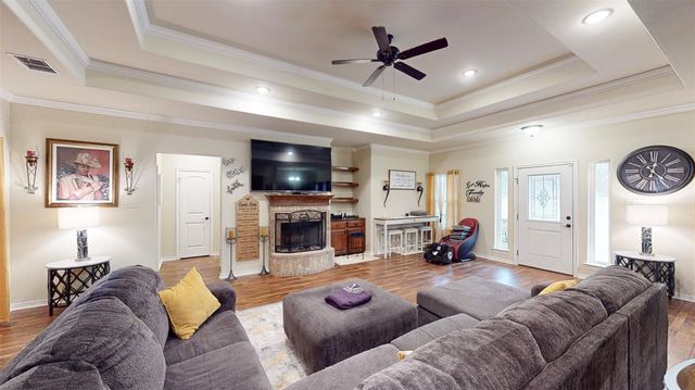 853 County Road 37, Tyler, TX 75706
