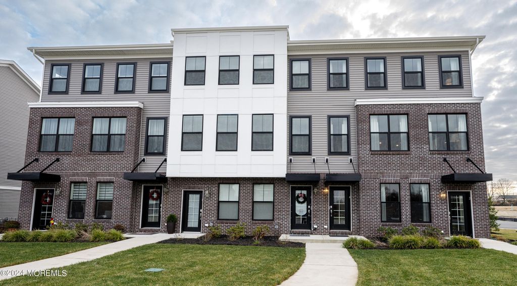 4 Midway Road S, Tinton Falls, NJ 07724