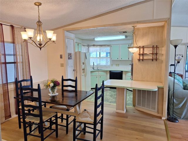 4334 CYPRESS WAY, Edgewater, FL 32141