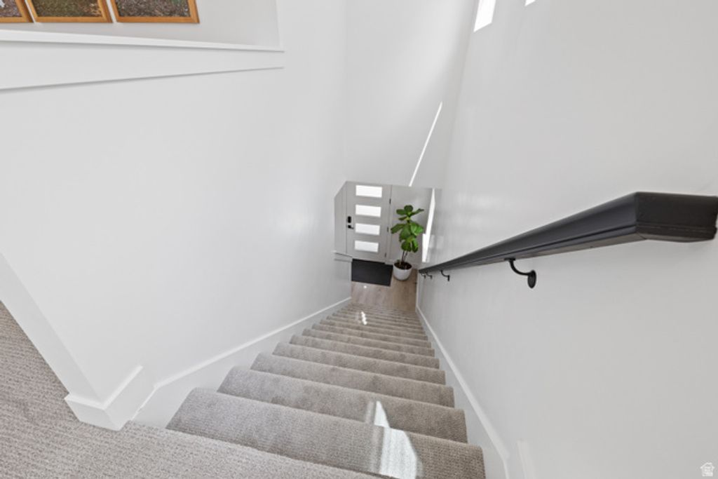 Image 22 of property listing at 947 W CUSHING RD, Bluffdale, UT 84065