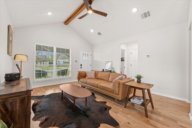 1212 Woodland Avenue, Fort Worth, TX 76110