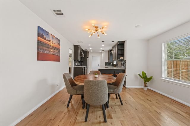 1212 Woodland Avenue, Fort Worth, TX 76110