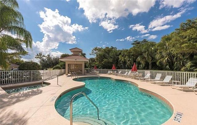 2790 Cypress Trace CIR 2225, Naples, FL 34119