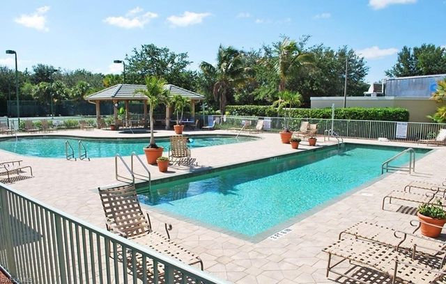 2790 Cypress Trace CIR 2225, Naples, FL 34119