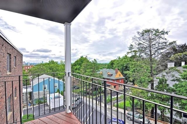 27 Alpine Street Unit 11, Malden, MA 02148