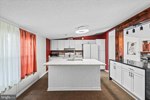 26271 DOGWOOD DR, Ruther Glen, VA 22546