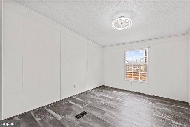 26271 DOGWOOD DR, Ruther Glen, VA 22546