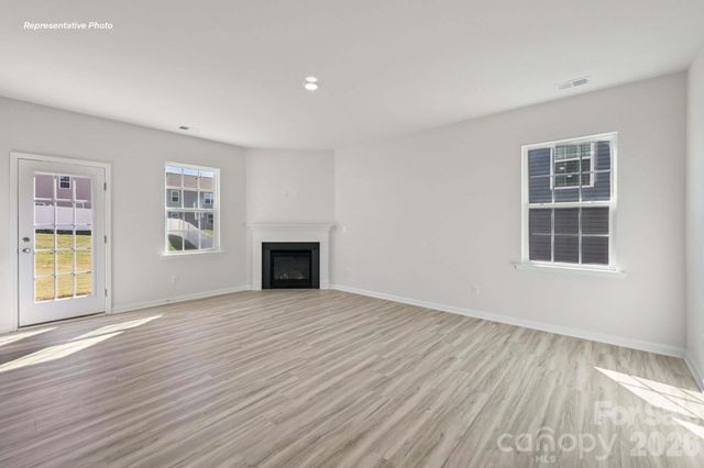 588 17th Avenue Court NE, Hickory, NC 28601