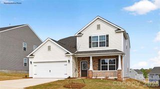 588 17th Avenue Court NE, Hickory, NC 28601