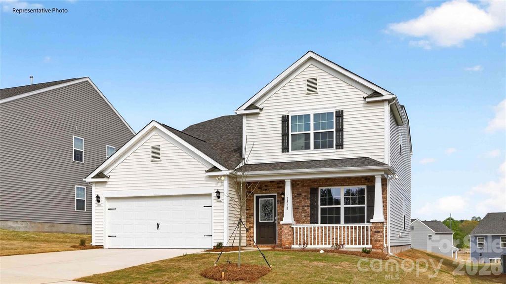 588 17th Avenue Court NE, Hickory, NC 28601