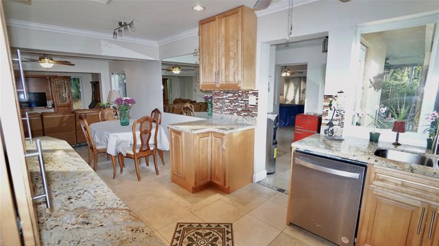 1240 SW 4th Ave, Pompano Beach, FL 33060