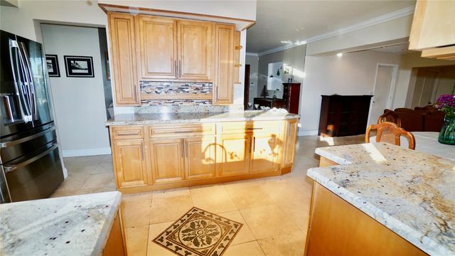 1240 SW 4th Ave, Pompano Beach, FL 33060