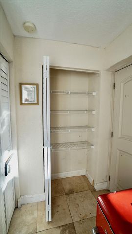 1240 SW 4th Ave, Pompano Beach, FL 33060