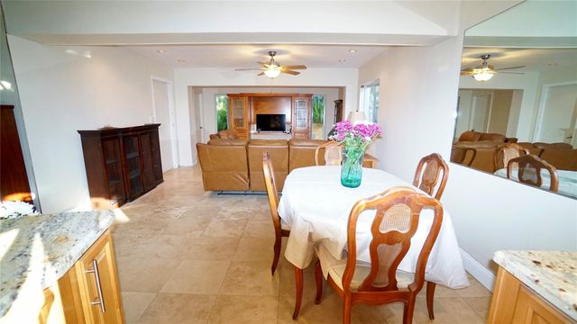 1240 SW 4th Ave, Pompano Beach, FL 33060