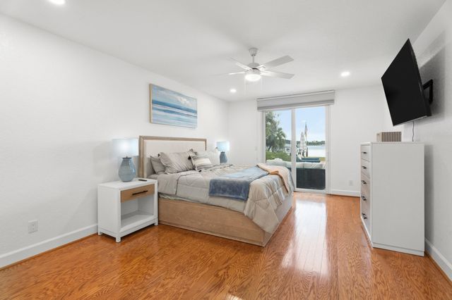 114 S Lake Drive, Lantana, FL 33462