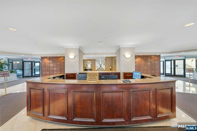 2200 N Central Road 15C, Fort Lee, NJ 07024