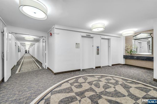 2200 N Central Road 15C, Fort Lee, NJ 07024