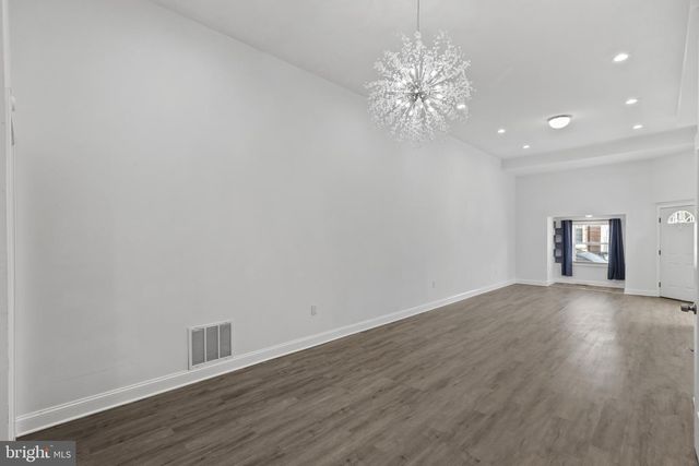 455 E LORRAINE AVE, Baltimore, MD 21218