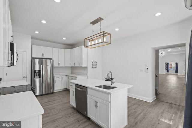 455 E LORRAINE AVE, Baltimore, MD 21218