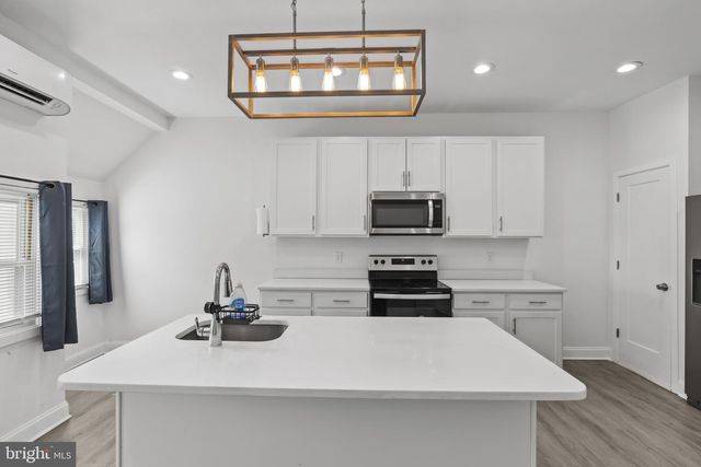 455 E LORRAINE AVE, Baltimore, MD 21218