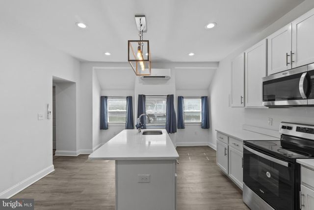 455 E LORRAINE AVE, Baltimore, MD 21218