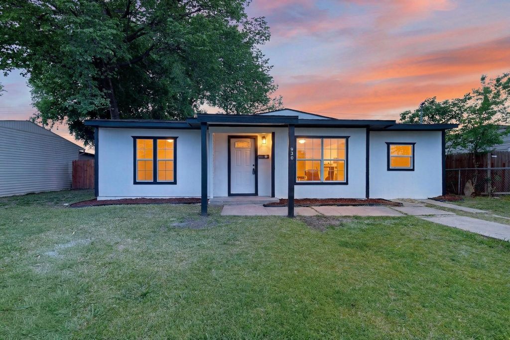 930 Shawnee Trace, Grand Prairie, TX 75051