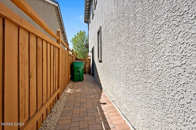3038 Honey Arbor Way, Sparks, NV 89436