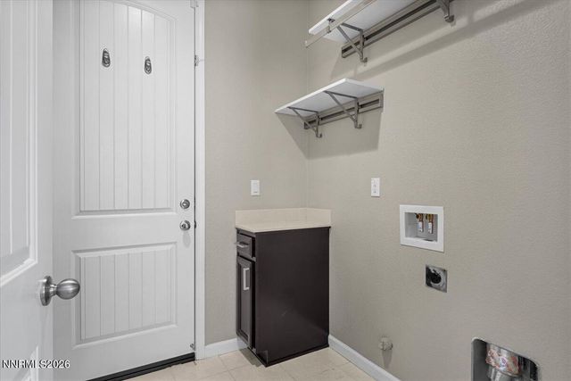 3038 Honey Arbor Way, Sparks, NV 89436
