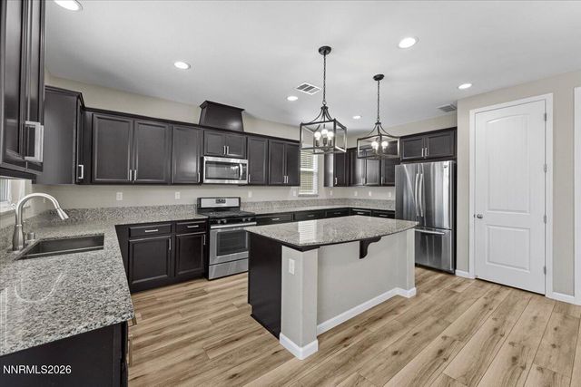 3038 Honey Arbor Way, Sparks, NV 89436