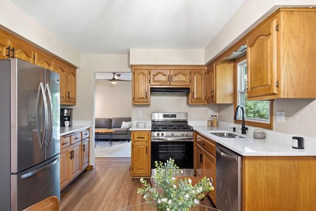 W173N7422 Joanne DRIVE, Menomonee Falls, WI 53051