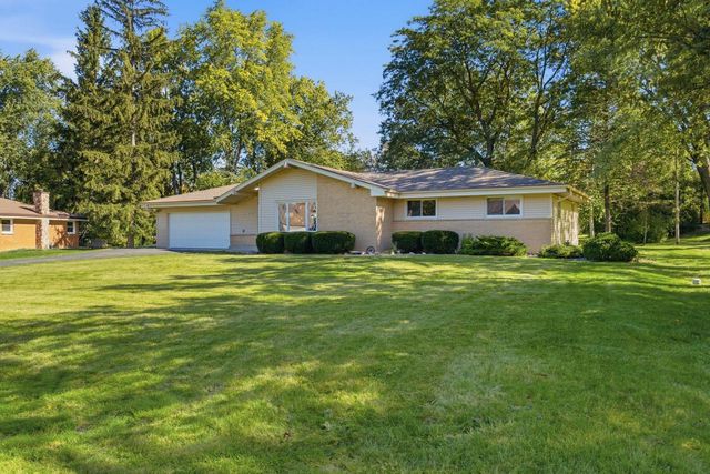W173N7422 Joanne DRIVE, Menomonee Falls, WI 53051