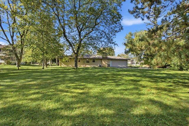 W173N7422 Joanne DRIVE, Menomonee Falls, WI 53051