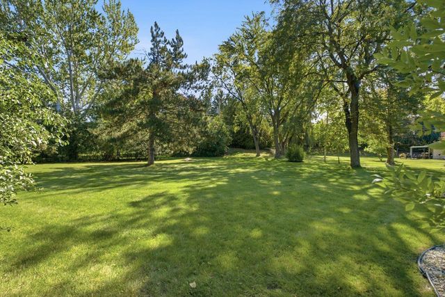 W173N7422 Joanne DRIVE, Menomonee Falls, WI 53051