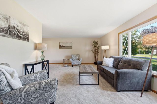 W173N7422 Joanne DRIVE, Menomonee Falls, WI 53051