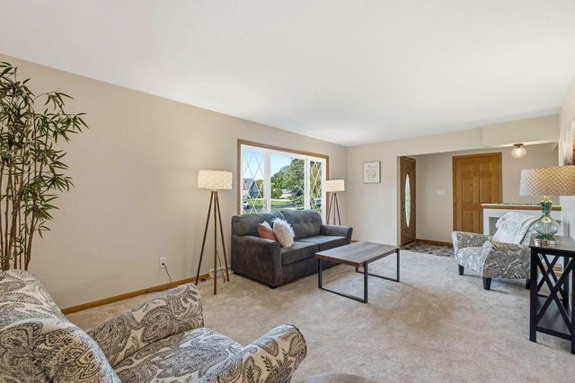 W173N7422 Joanne DRIVE, Menomonee Falls, WI 53051