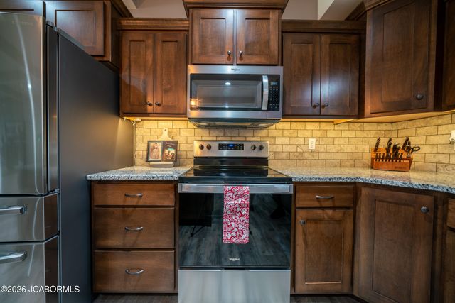 1322 SUMMERFIELD DRIVE, Jefferson City, MO 65109