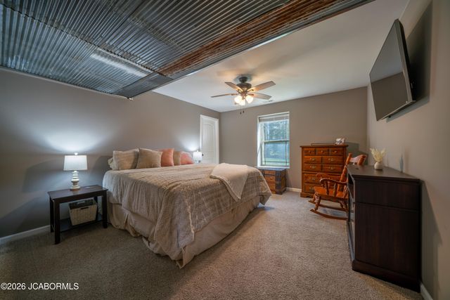 1322 SUMMERFIELD DRIVE, Jefferson City, MO 65109