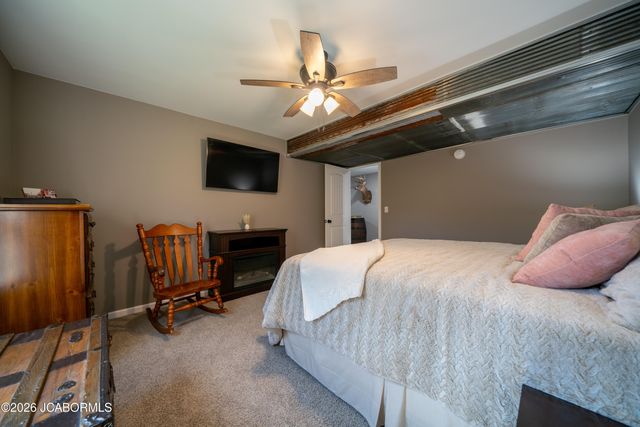 1322 SUMMERFIELD DRIVE, Jefferson City, MO 65109