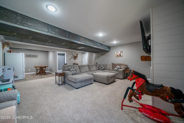 1322 SUMMERFIELD DRIVE, Jefferson City, MO 65109