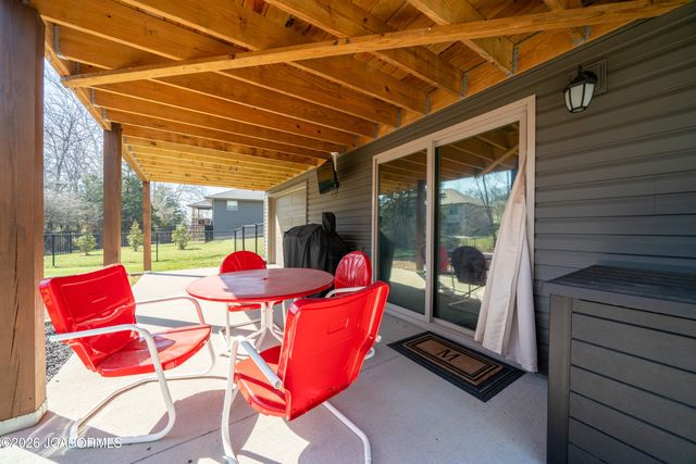 1322 SUMMERFIELD DRIVE, Jefferson City, MO 65109